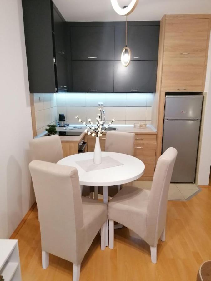 Emili Apartman Jagodina Exterior foto