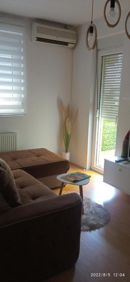 Emili Apartman Jagodina Exterior foto